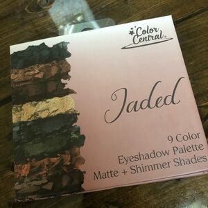 HOST PICK 🔥 Color Central Palette